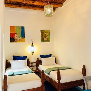 Habitación Estándar con 2 Camas Individuales